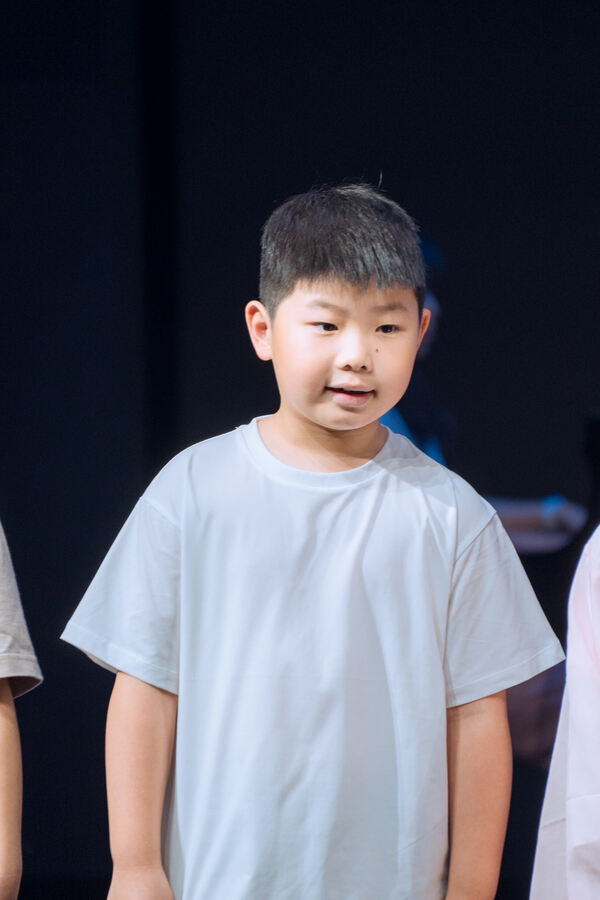 学生集会 - Grade 1& Grade 2,南通惠立学校